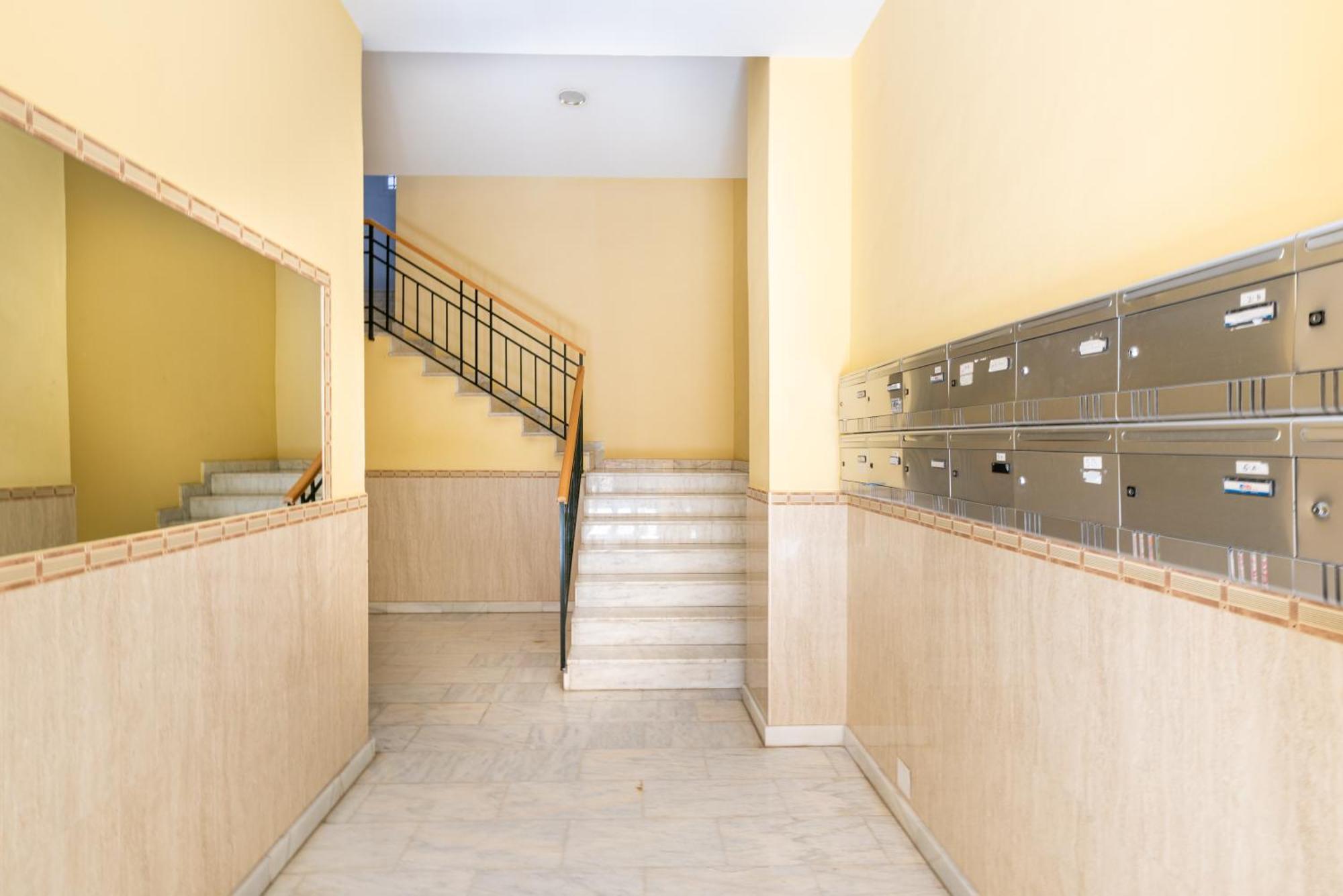 Wintowinrentals Quiet Apartment, Good Location, Free Parking Malaga Ngoại thất bức ảnh