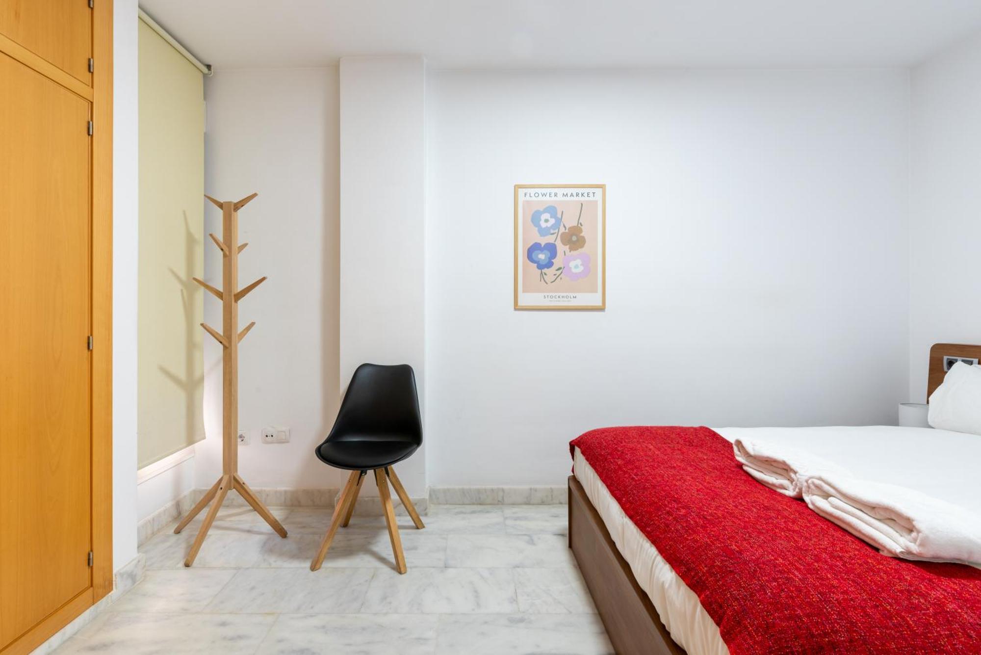 Wintowinrentals Quiet Apartment, Good Location, Free Parking Malaga Ngoại thất bức ảnh