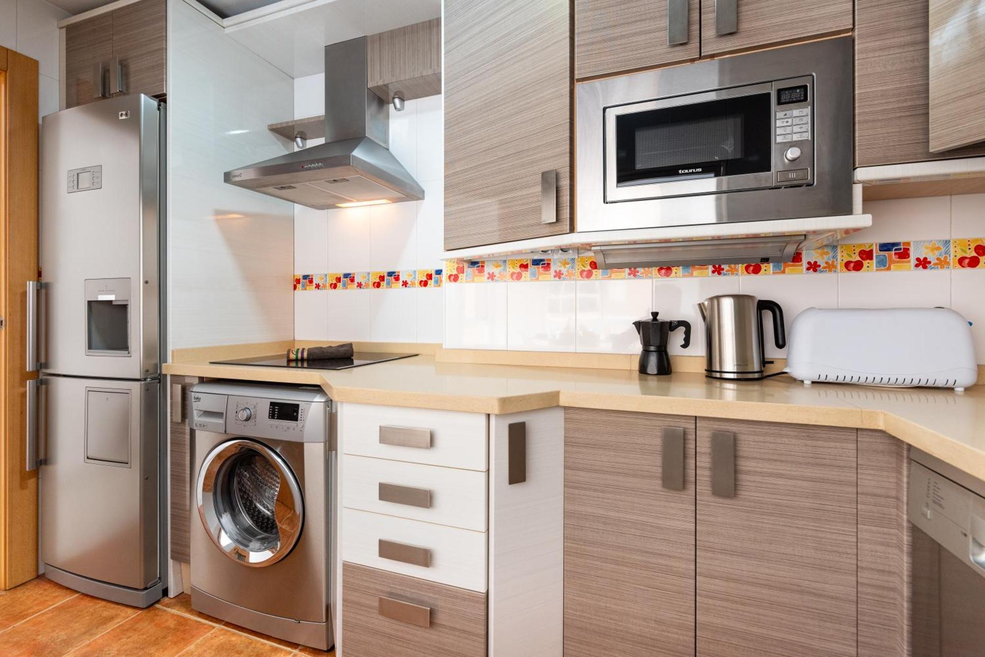 Wintowinrentals Quiet Apartment, Good Location, Free Parking Malaga Ngoại thất bức ảnh